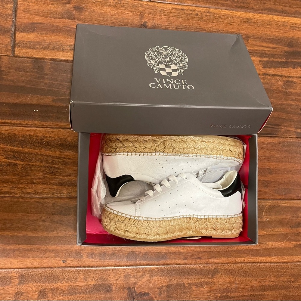 Get ready for springtime with these white espadrilles by Vince Camuto! - Picture 2 of 7